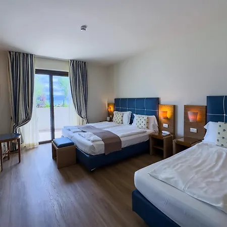 Hotel Arena Sirmione Exterior photo