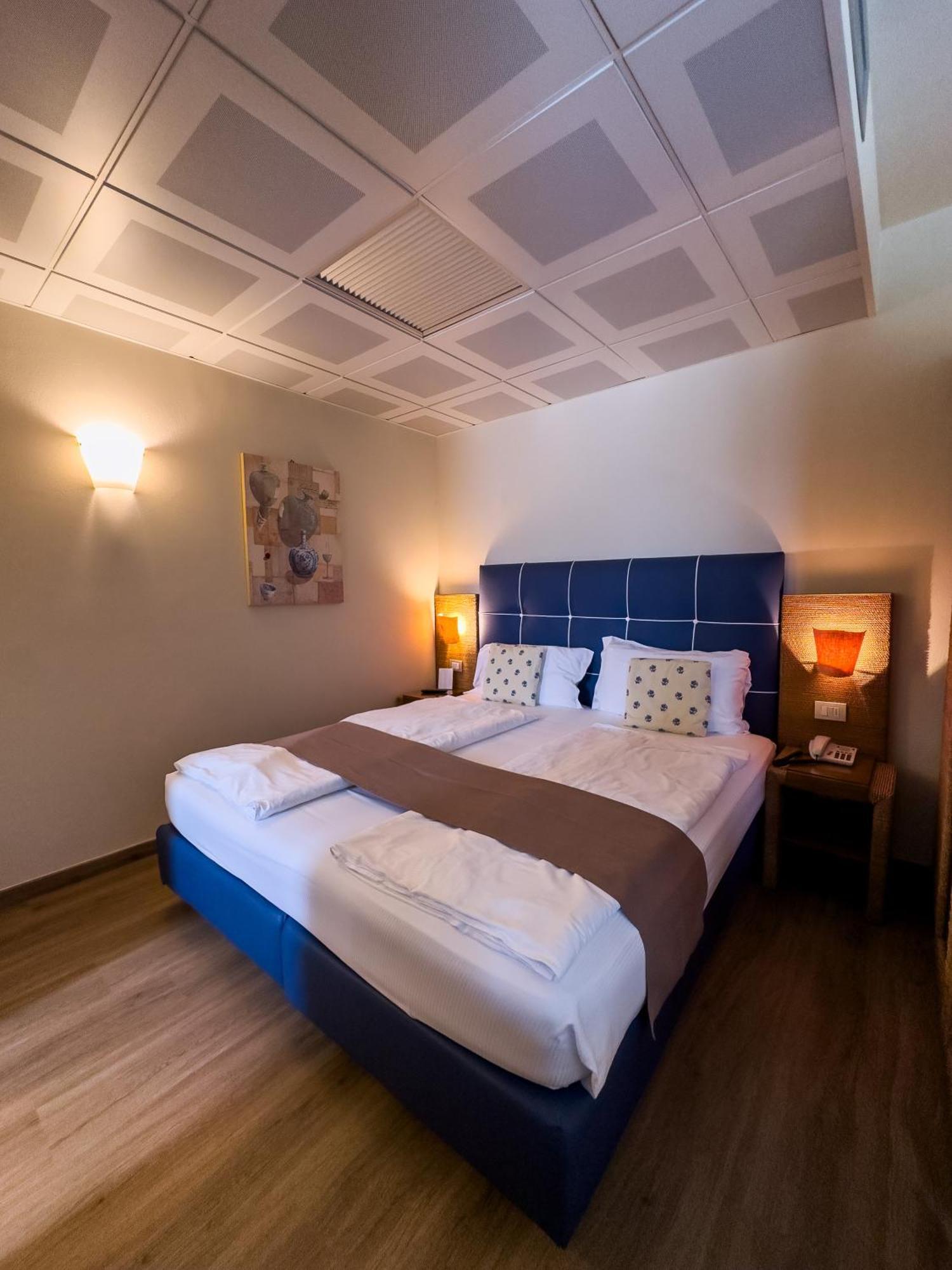 Hotel Arena 3*